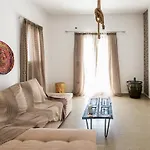 House Páros